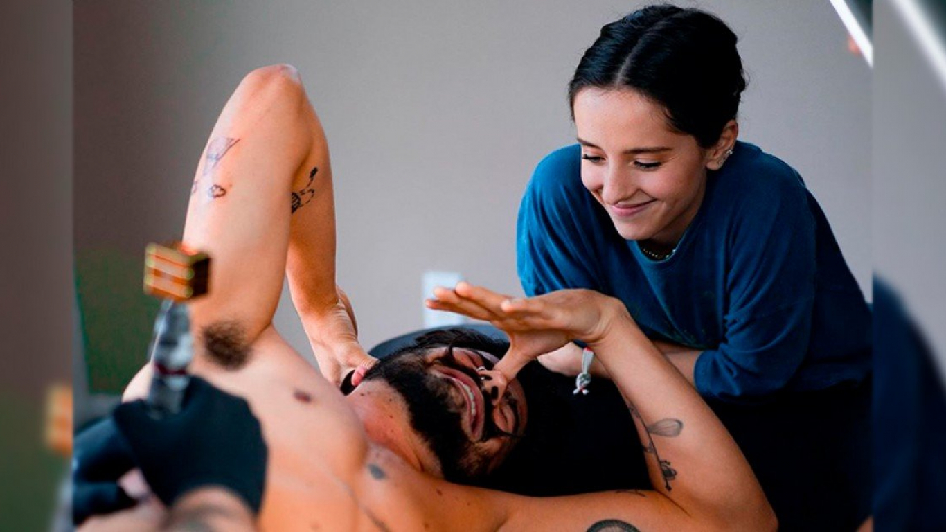 Camilo mostró su nuevo tatuaje y no es para Evaluna
