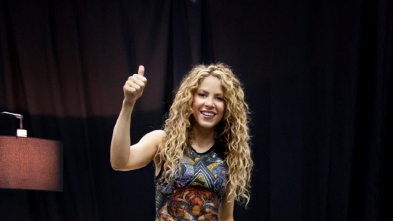 Con sus propias manos, Shakira se hizo un radical cambio de look