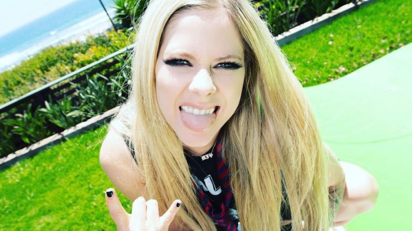  Así está hoy: Avril Lavigne llegó a Tiktok y recordó sus inicios 