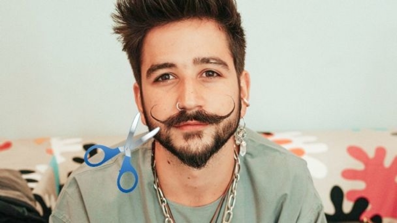 Por este contrato, Camilo tendrá que sacarse el bigote
