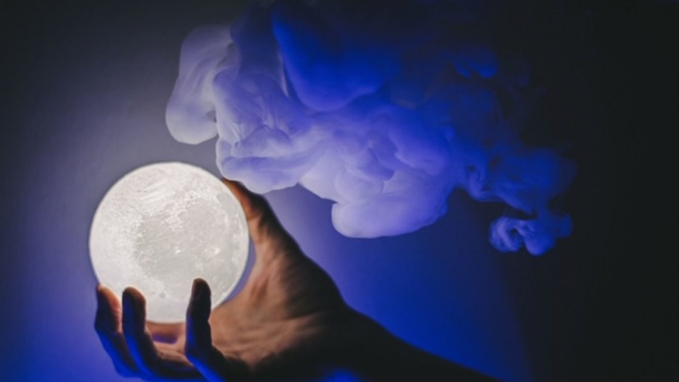 Luna llena en Virgo: ¿Cómo afectará a tu signo?