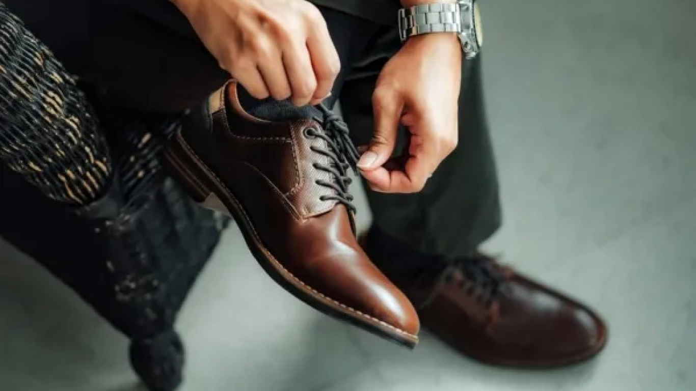 Lo que debés poner en tus zapatos para atraer dinero según el Feng shui