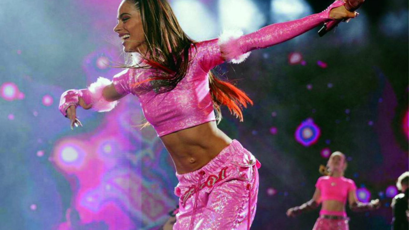Esta es la cifra en dólares que gana Tini por mes 